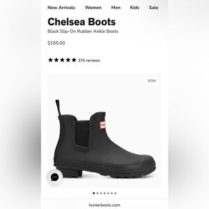 Hunter Black Chelsea Short Rain Boot with Red Logo